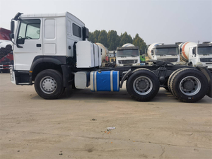 Xe đầu kéo HOWO V7 6X4 Đại lý SINOTRUK